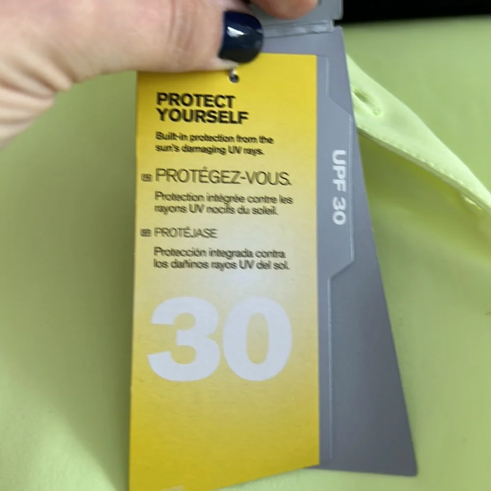 Under Armour Sleeveless Golf Polo - Picture 5 of 6